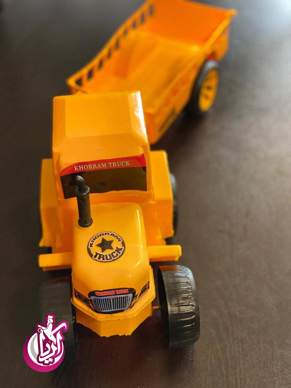 sale-of-toys-of-tractor-trailers-of-khorram-pic-2 اسباب بازی تراکتور یدک دار خرم - پخش پلاستیک آریا
