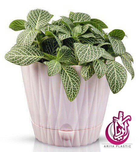 طراحی و فرم خاص گلدان پلی نیک طرح الماس