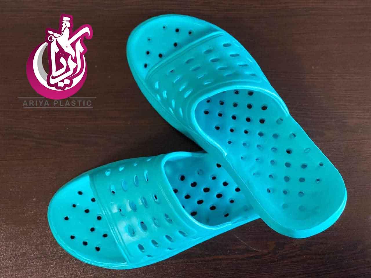 sale-slippers-pool-mardas-pic-2 دمپایی استخری مرداس - تصویر اصلی آریا