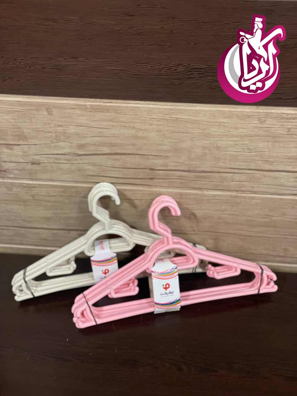 sales-wood-clothes-andisheh-pic-2 چوب لباسی اندیشه - مجموعه پخش پلاستیک آریا