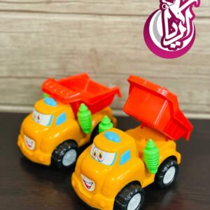 اسباب بازی ماشین مک کویین در دو طرح مختلف
